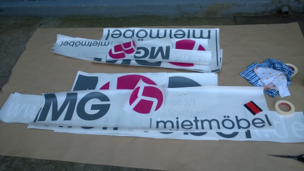 Clevere Lösungen für die Beschriftung am Messestand