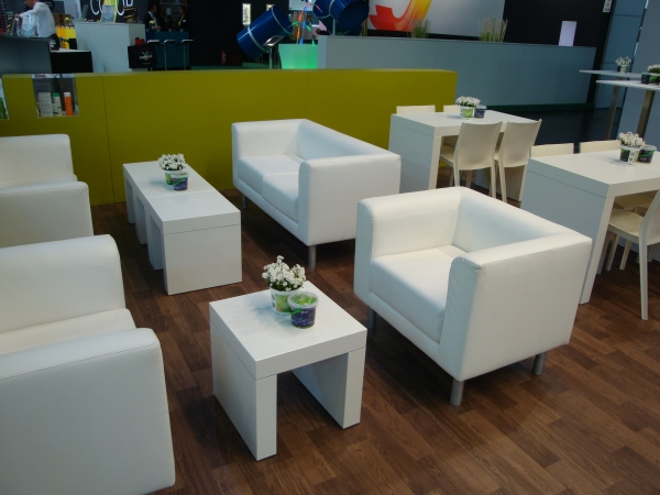 Mietmöbel für einen Messestand? All dies ist möglich!
